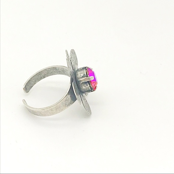 Flower ring-crystal statement ring - Picture 4 of 5